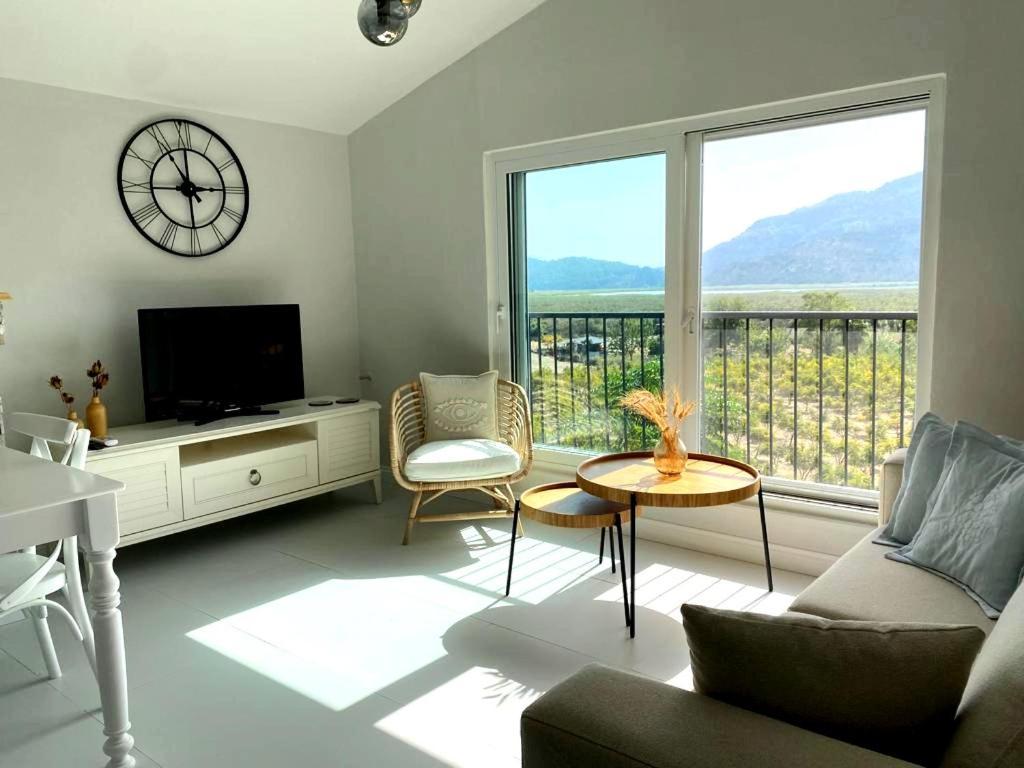 Airport Blue Eye Apartment Dalaman Best Location Also Suitable For Day Rentals Ideal For Air Travelers, 5 Km Close To Airport Exterior foto